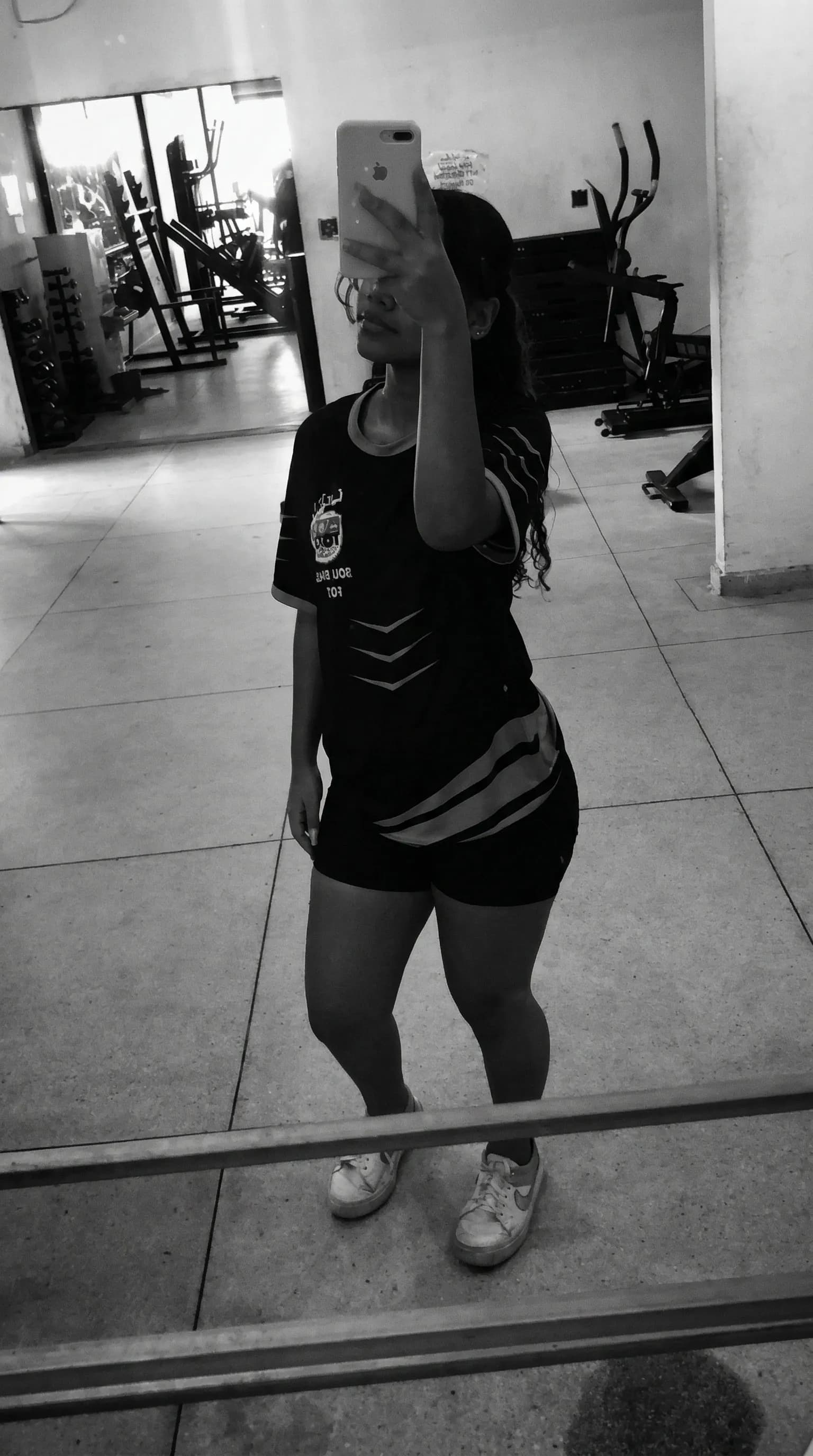 Foto antes da transformação de Ellis Vitória